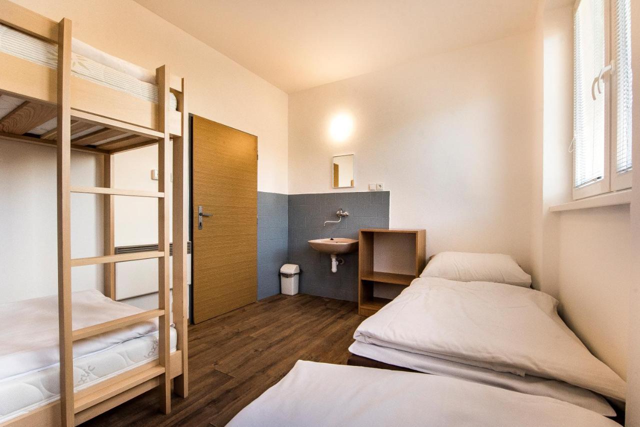Ve Vinarstvi Zd Hostel *